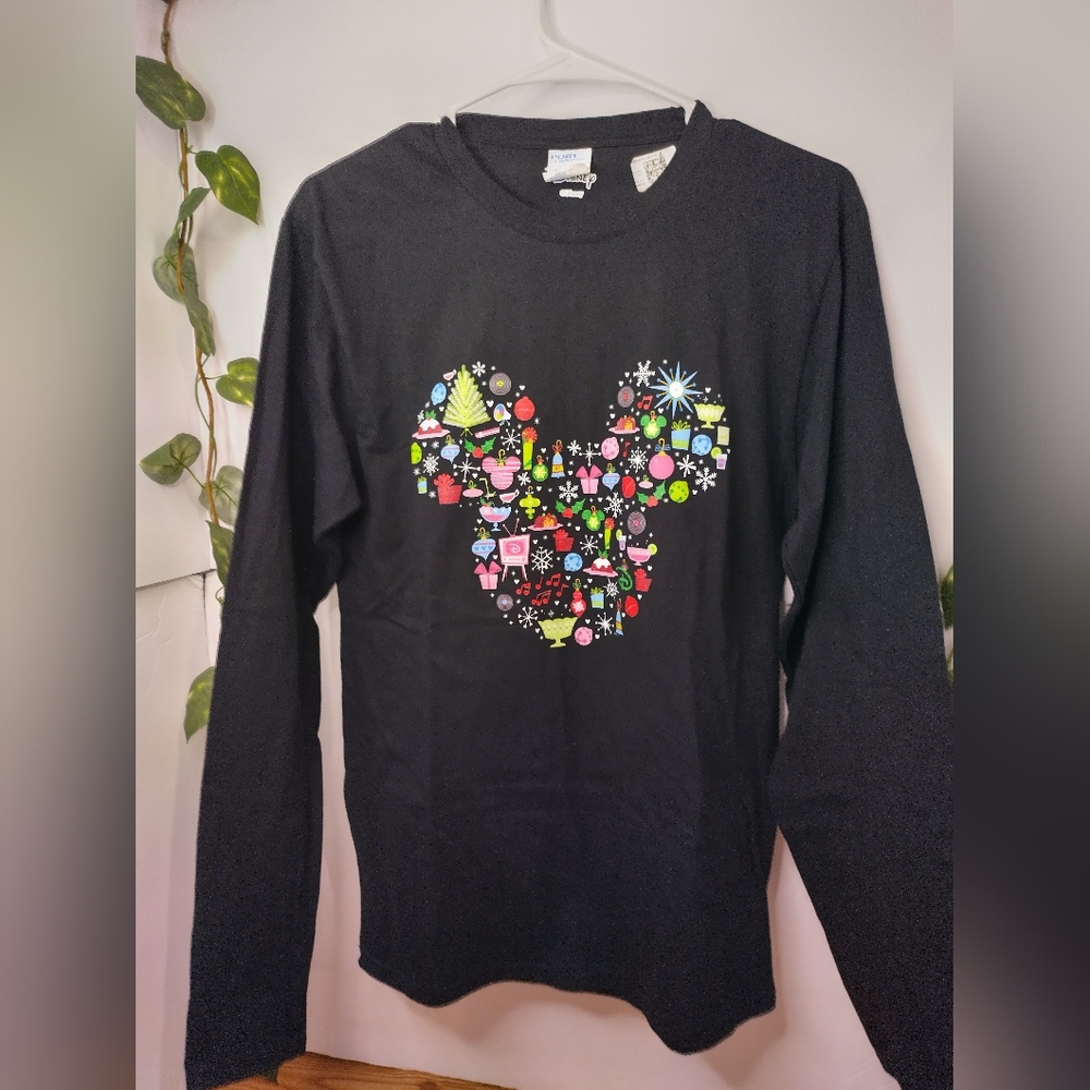 Disney Christmas Adult Small Long Sleeve Black Shirt